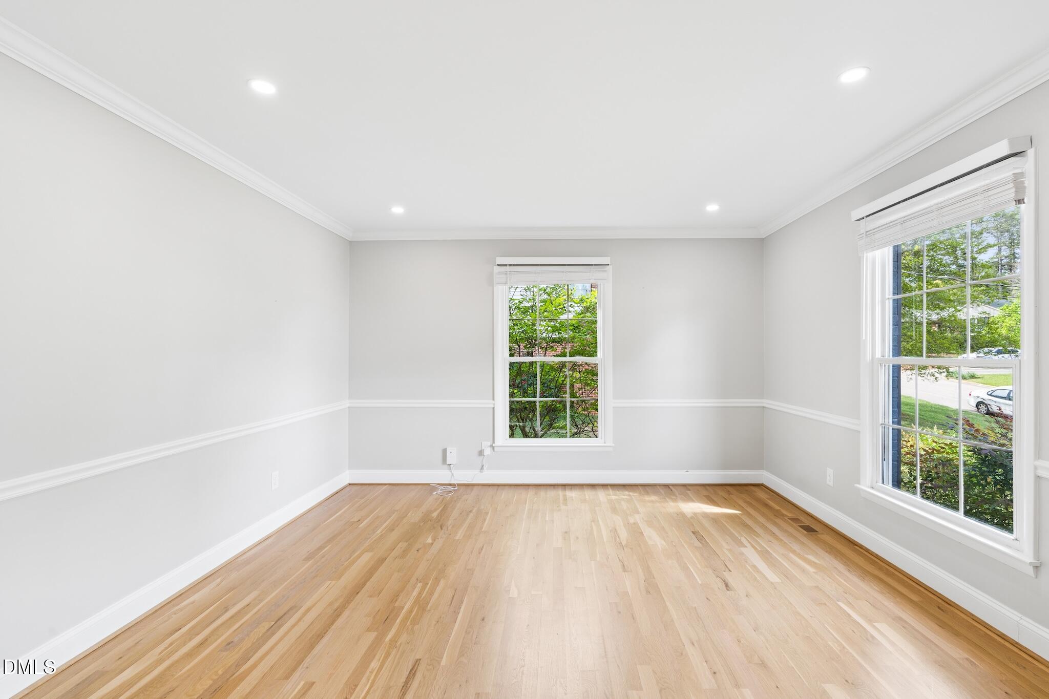 412 Pinecroft Drive Raleigh, NC 27609 - Photo 11 of 63 Living Room
