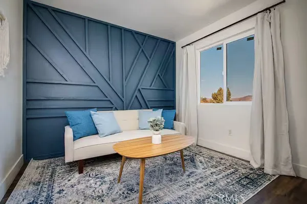 $2,400 | 61471 El Cajon Drive, Joshua Tree, CA 92252