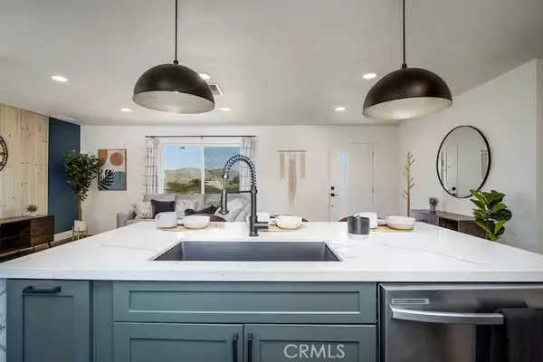 $2,400 | 61471 El Cajon Drive, Joshua Tree, CA 92252