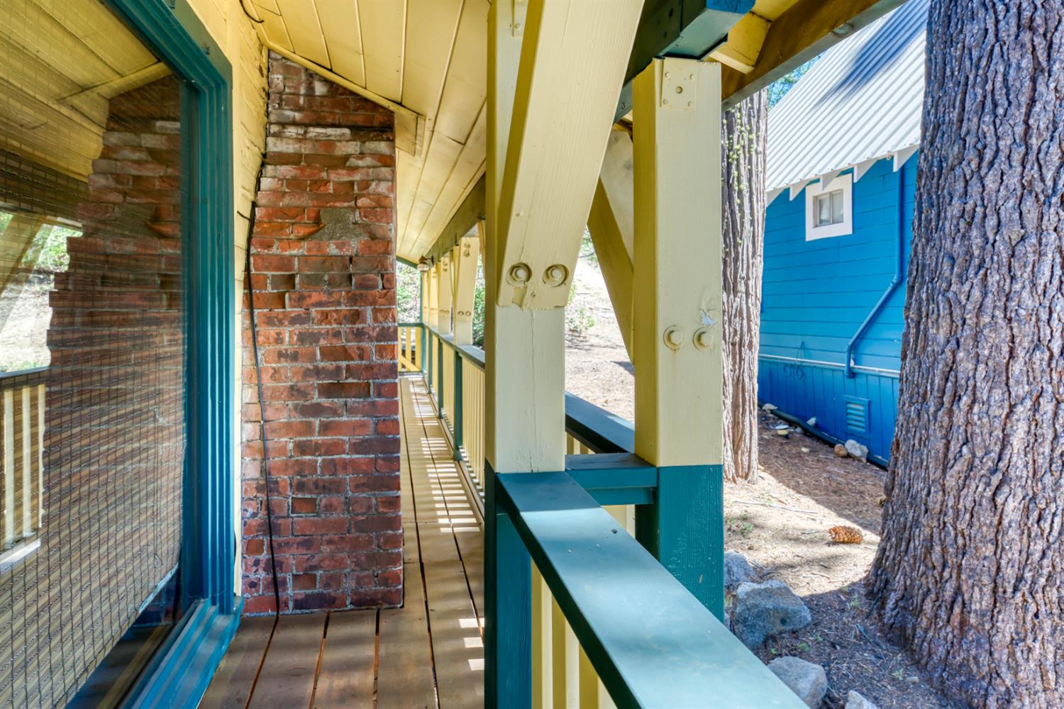 42025 Tollhouse Road Shaver Lake, CA 93664 - Photo 57 of 64 Another image of north side deck