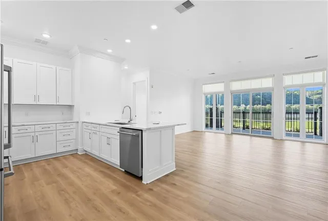 $749,900 | 1 1st Street, Unit 103, Oakmont, PA 15139