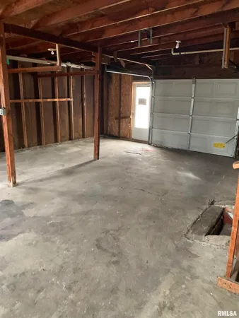 $59,700 | 1415 Conger Street, Galesburg, IL 61401