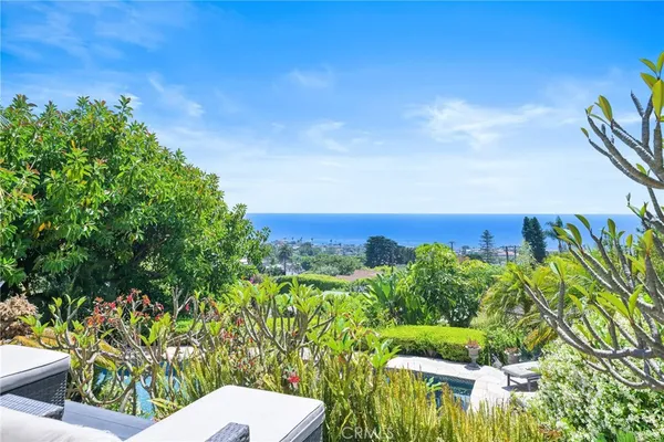 $14,995 | 875 Coast View Drive, Laguna Beach, CA 92651