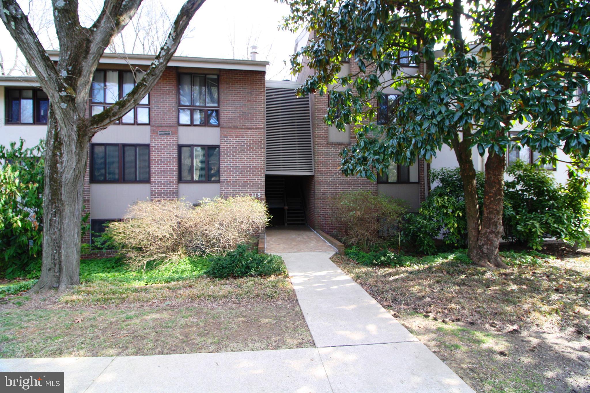 115 Cross Keys Road, Unit R115D Baltimore, MD 21210 - Photo 1 of 29 115 Cross Keys Road
