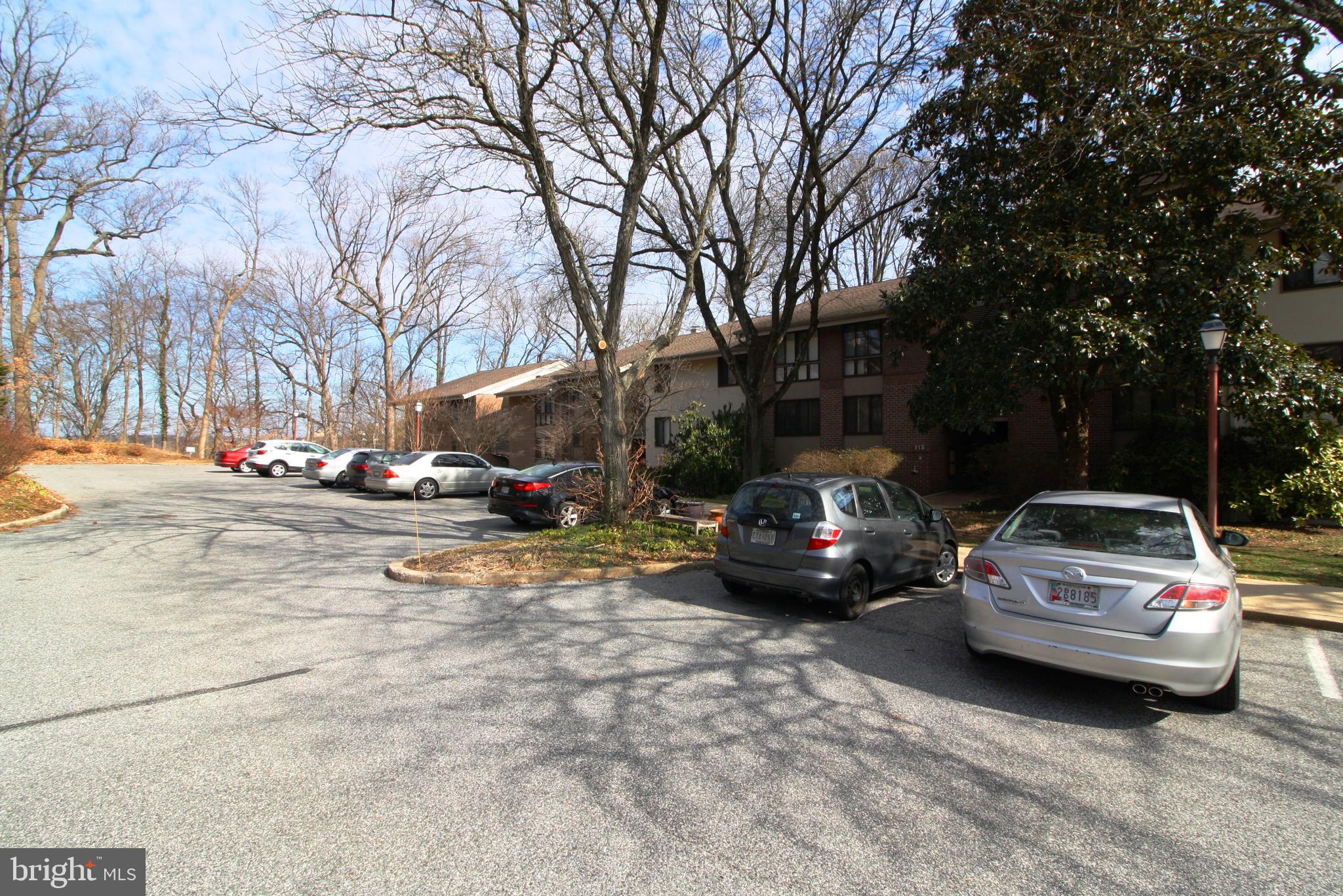 115 Cross Keys Road, Unit R115D Baltimore, MD 21210 - Photo 4 of 29 Parking
