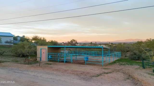 $400,000 | 32730 West Jones Road, Wickenburg, AZ 85390