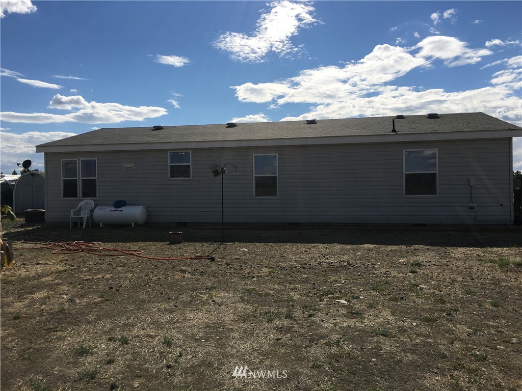 4718 Rd F Northeast Moses Lake, WA 98837 - Photo 3 of 23 Gallery Image 3