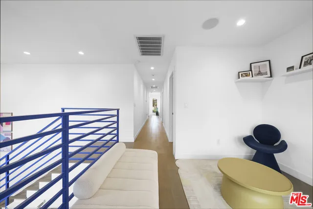 $10,000 | 848 North Las Palmas Avenue, Los Angeles, CA 90038