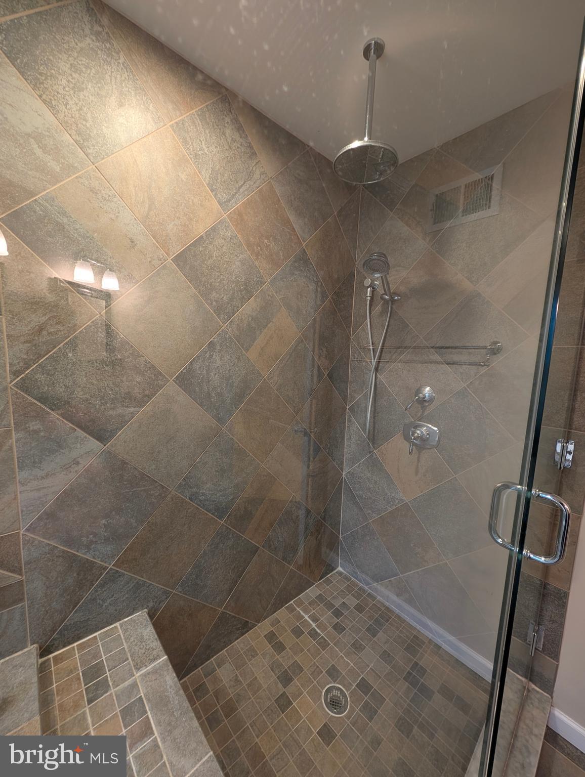 11901 Paradise Lane Herndon, VA 20171 - Photo 54 of 63 Primary Shower