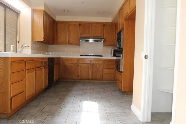 $3,150 | 14183 Mendocino Court, Fontana, CA 92336