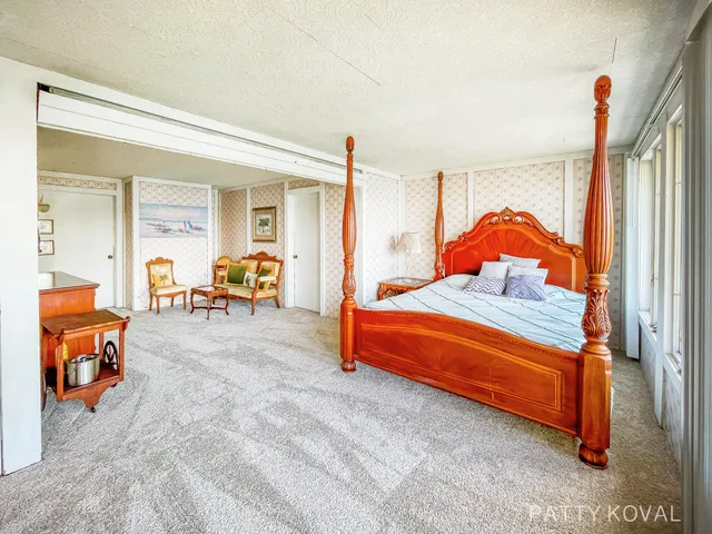 $1,800,000 | 446 Bayview Court, Caledonia, MI 49316