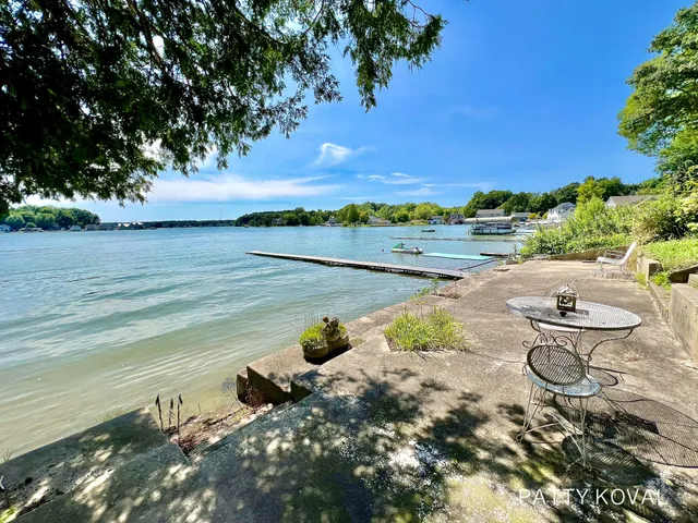 $1,800,000 | 446 Bayview Court, Caledonia, MI 49316