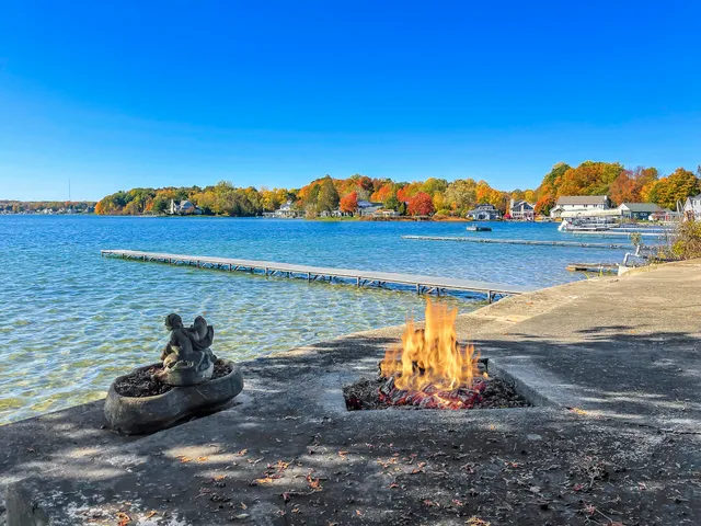 $1,800,000 | 446 Bayview Court, Caledonia, MI 49316