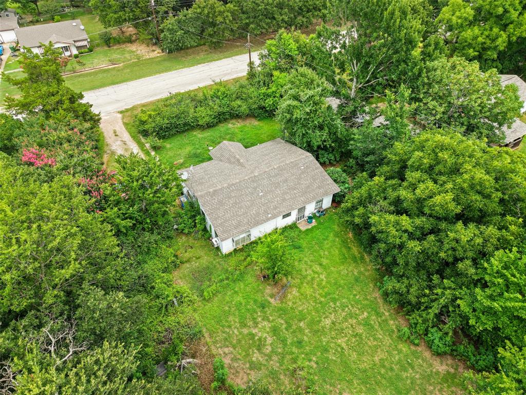 2503 Kleberg Road Seagoville, TX 75159 - Photo 2 of 10 Single-story residence set on a spacious, grassy lot
