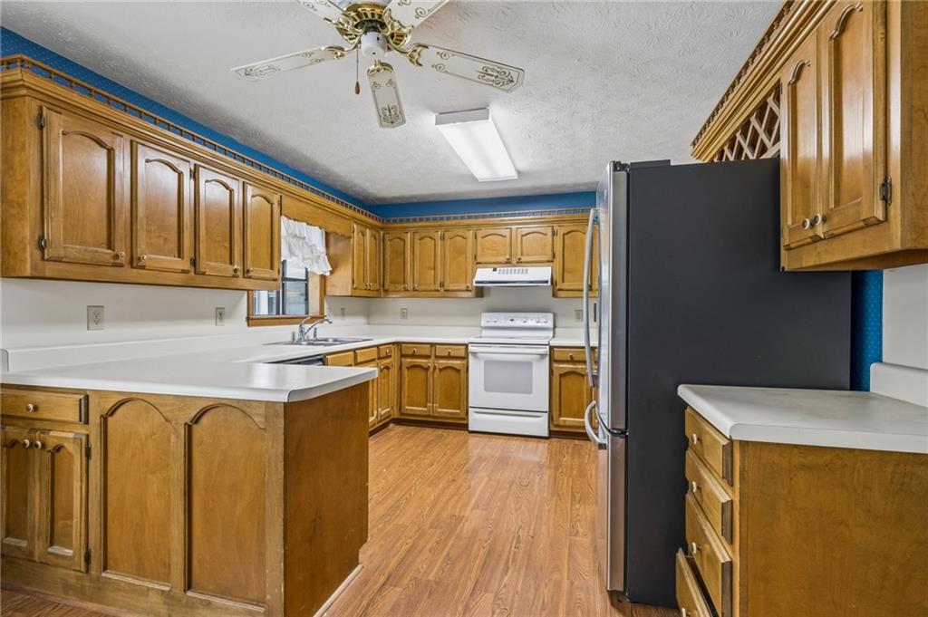 1192 Lakeview Road Grayson, GA 30017 - Photo 23 of 70