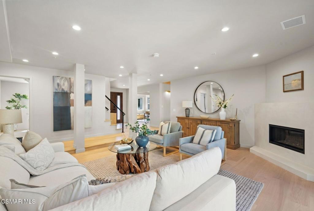 5354 Lewis Road Agoura Hills, CA 91301 - Photo 10 of 33