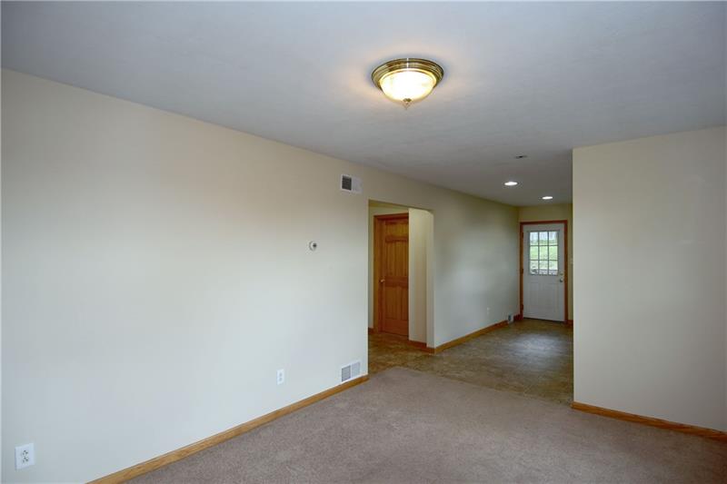 545 Davis Avenue Rochester, PA 15074 - Photo 6 of 25