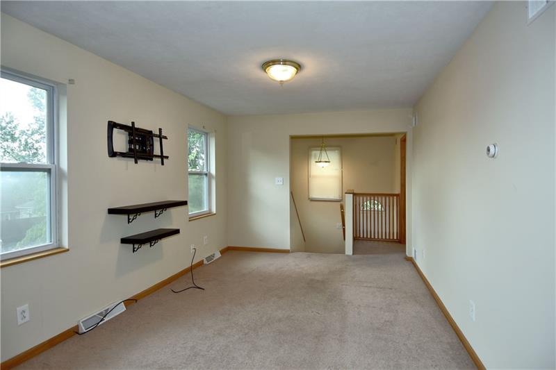 545 Davis Avenue Rochester, PA 15074 - Photo 7 of 25