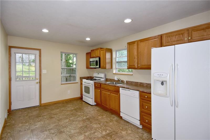545 Davis Avenue Rochester, PA 15074 - Photo 8 of 25