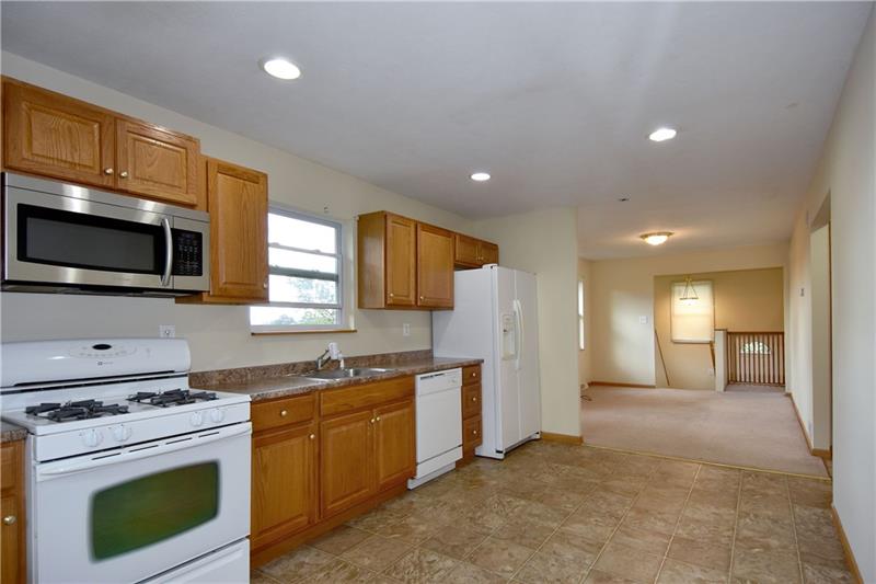 545 Davis Avenue Rochester, PA 15074 - Photo 9 of 25