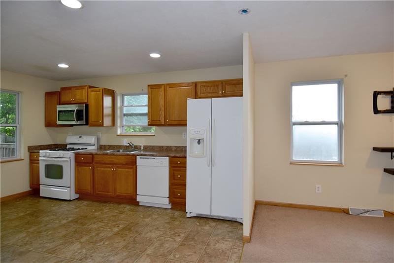 545 Davis Avenue Rochester, PA 15074 - Photo 10 of 25