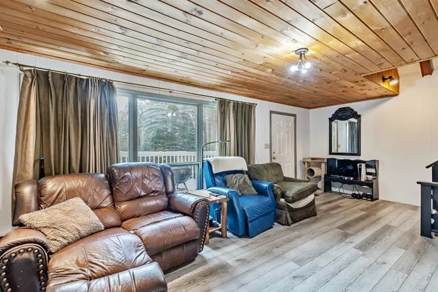 $399,900 | 250 Christmas Road, Montgomery, VT 05471