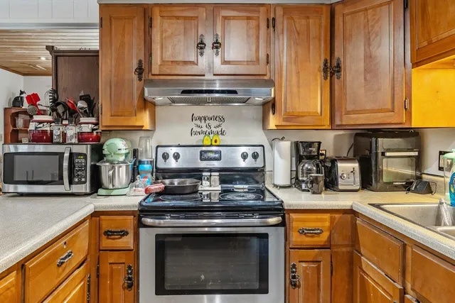 $399,900 | 250 Christmas Road, Montgomery, VT 05471