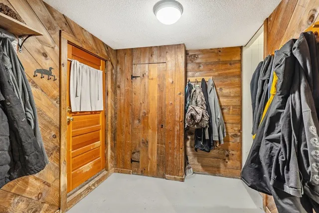 $399,900 | 250 Christmas Road, Montgomery, VT 05471