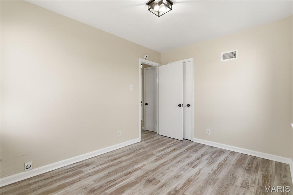 1083 Jennings Station Road St. Louis, MO 63137 - Photo 16 of 26