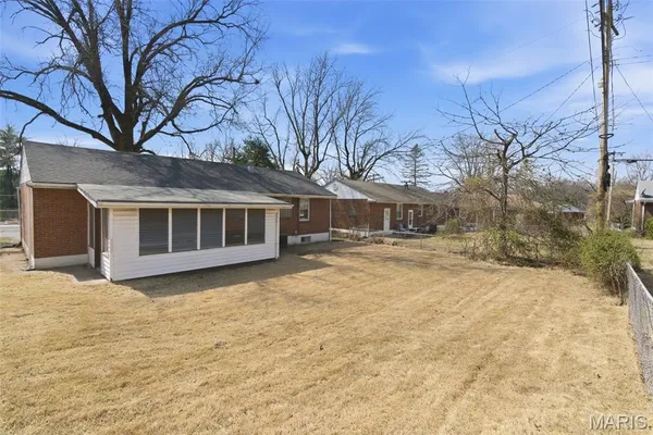 $129,900 | 1083 Jennings Station Road, St. Louis, MO 63137