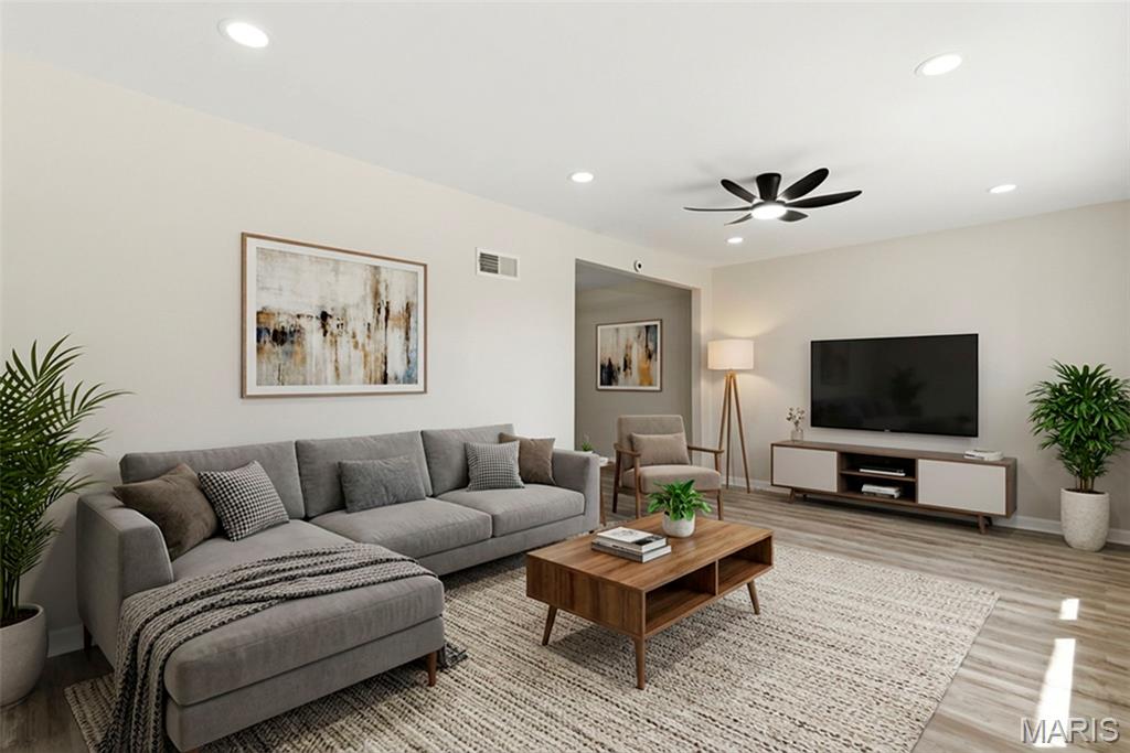 1083 Jennings Station Road St. Louis, MO 63137 - Photo 7 of 26