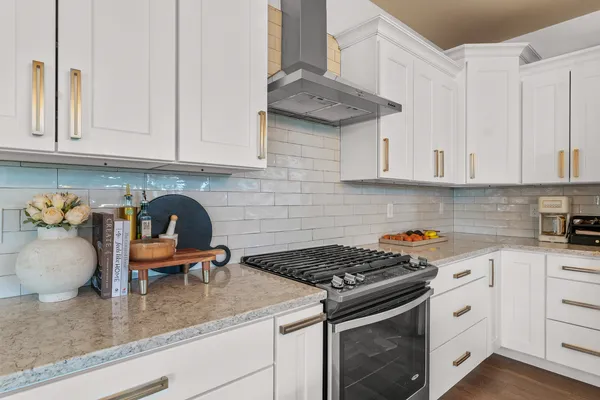 $689,000 | 3901 Freedom Boulevard, Champaign, IL 61822