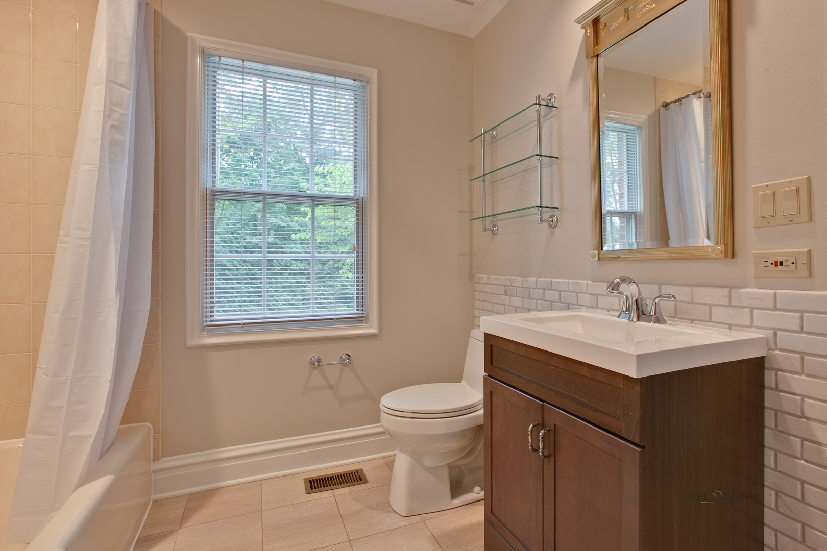 427 North Sheridan Road Lake Forest, IL 60045 - Photo 35 of 56