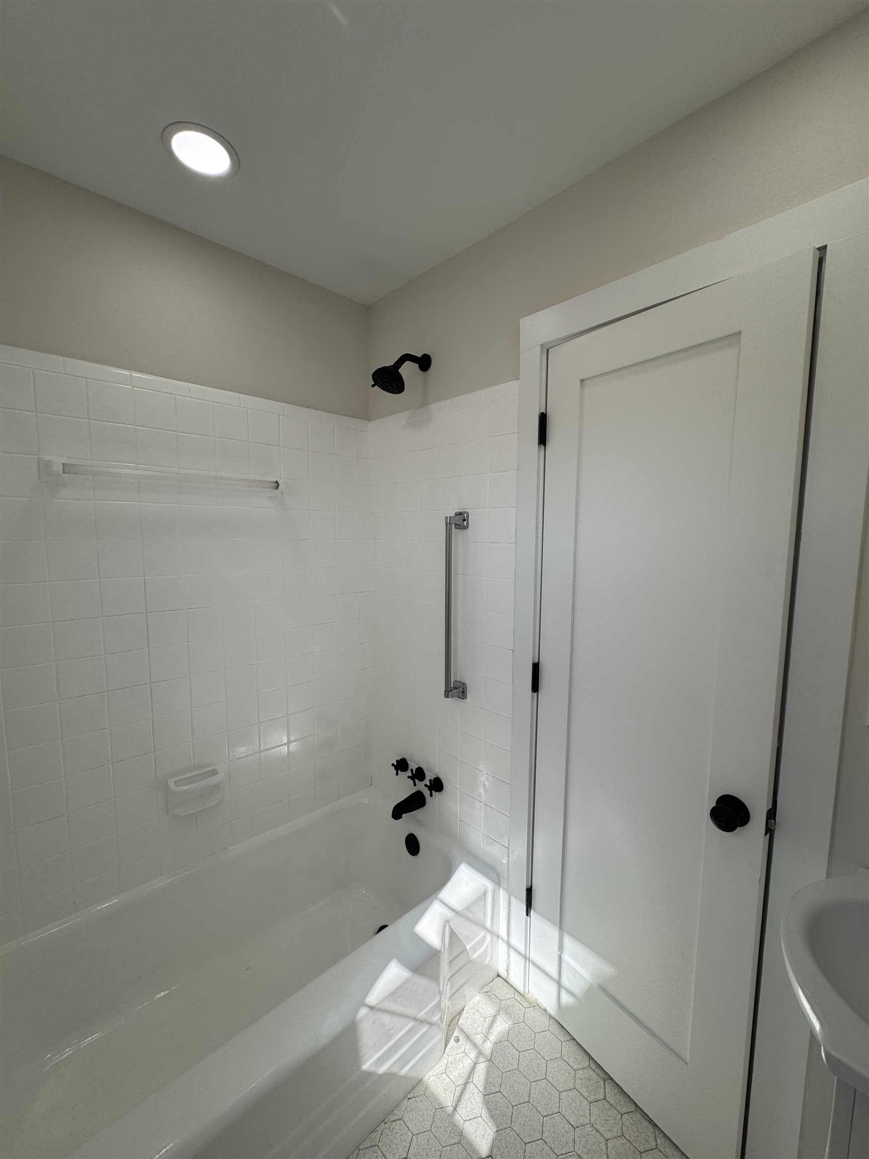 401 Thompson Street Gaffney, SC 29340 - Photo 13 of 33
