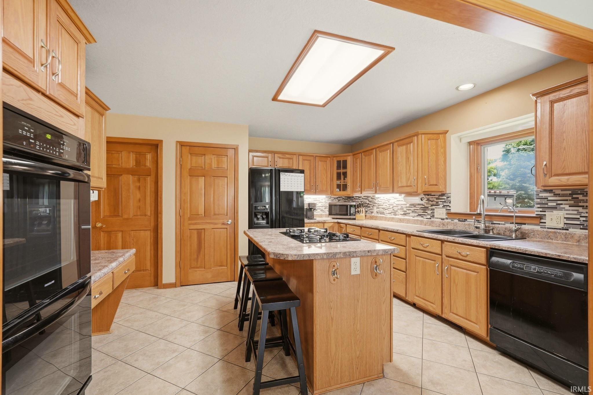 12706 Leo Road Fort Wayne, IN 46845 - Photo 14 of 44