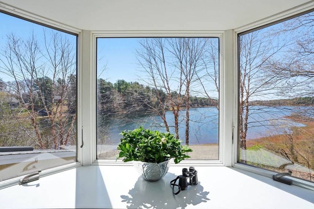 91 Phillips Road Pembroke, MA 02359 - Photo 25 of 42 Gallery Image 25