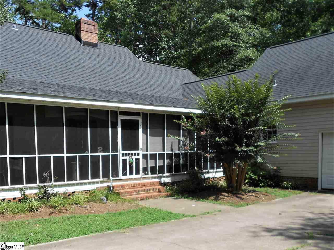 306 Shadowmere Drive Pelzer, SC 29669 - Photo 4 of 36