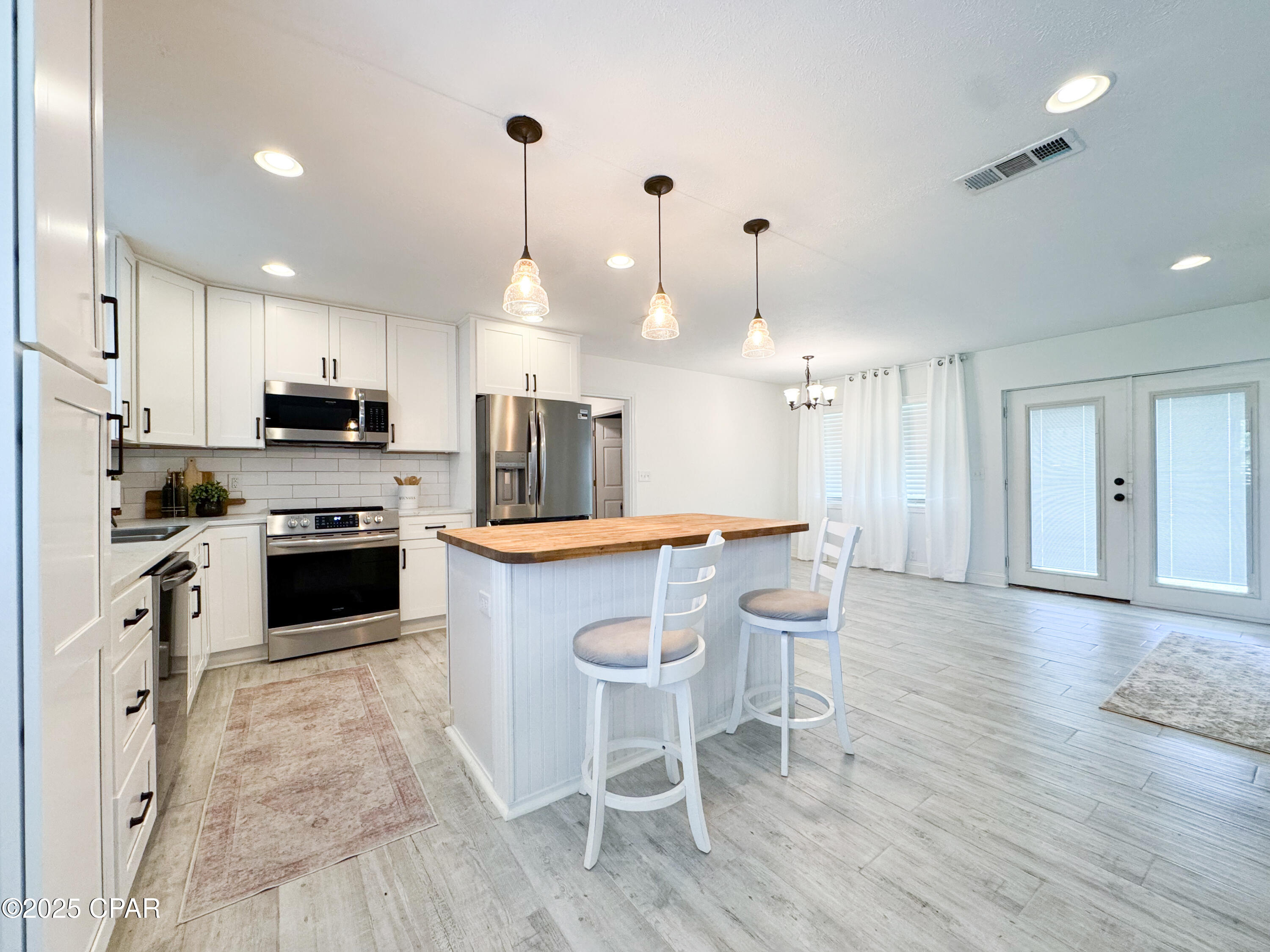 8035 Highpoint Road Panama City, FL 32404 - Photo 6 of 24 Gallery Image 6