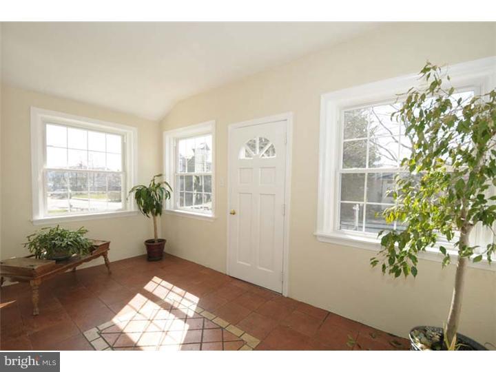 31 Berkley Road Devon, PA 19333 - Photo 3 of 18 Sun Room