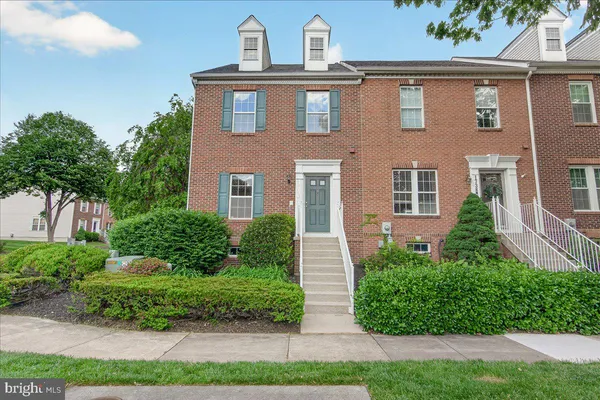 $431,000 | 1740 Derrs Square East, Frederick, MD 21701
