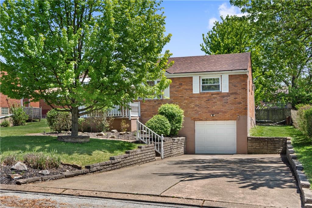 5347 Blossom Road Pittsburgh, PA 15236 - Photo 2 of 37 Gallery Image 2