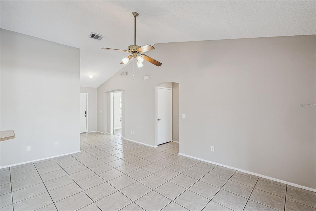 1004 Karen Ridge Court Kissimmee, FL 34747 - Photo 4 of 51