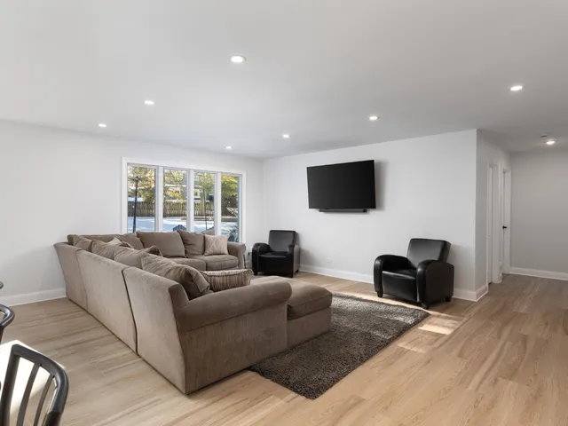 $549,900 | 1310 Wintergreen Terrace, Batavia, IL 60510