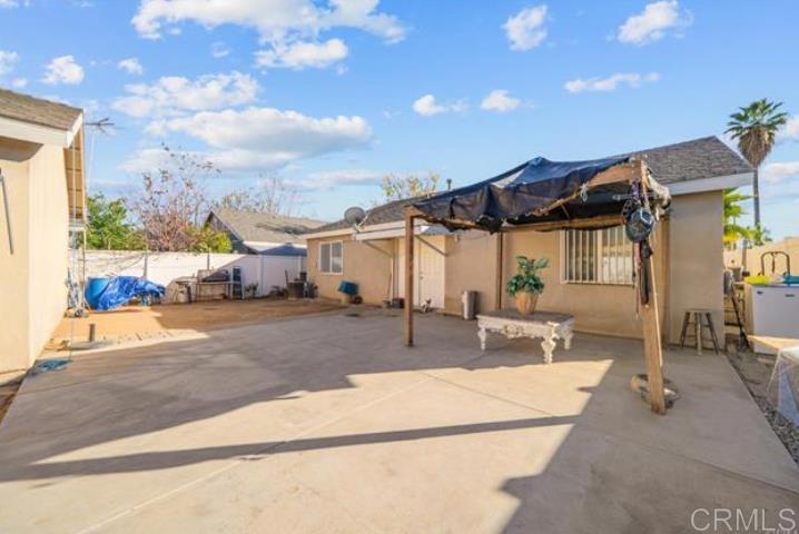 154 East 11th Street Perris, CA 92570 - Photo 8 of 12