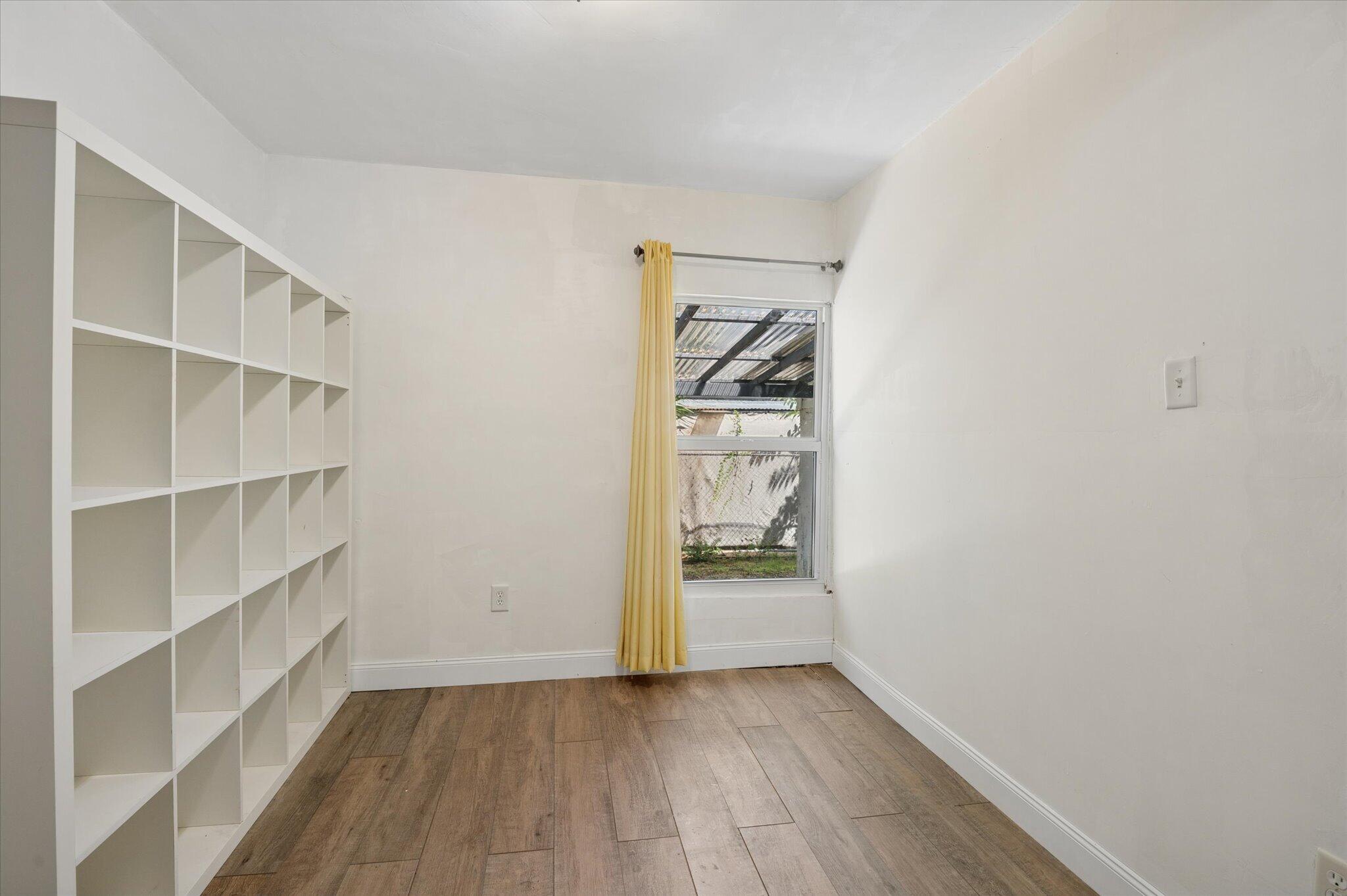 630 Roberts Road Homestead, FL 33030 - Photo 14 of 28 16-Puls-630 NW 6th Ave-16