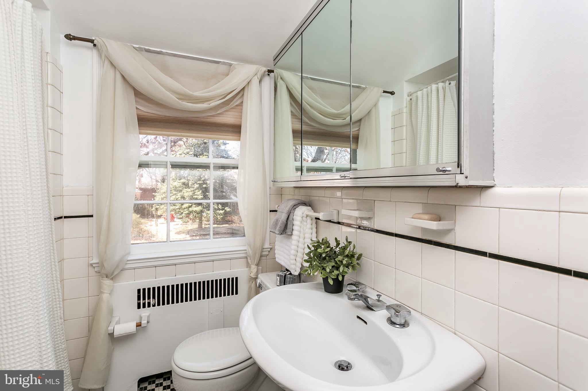 4213 Eastview Road Baltimore, MD 21218 - Photo 22 of 34 Gallery Image 22