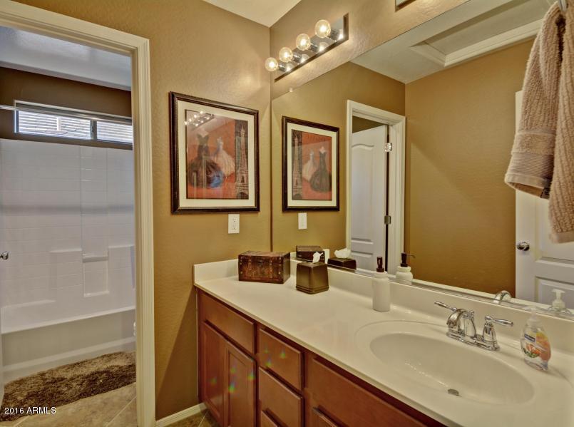 2065 South Martingale Road Gilbert, AZ 85295 - Photo 24 of 28 20160812154752795615000000-o