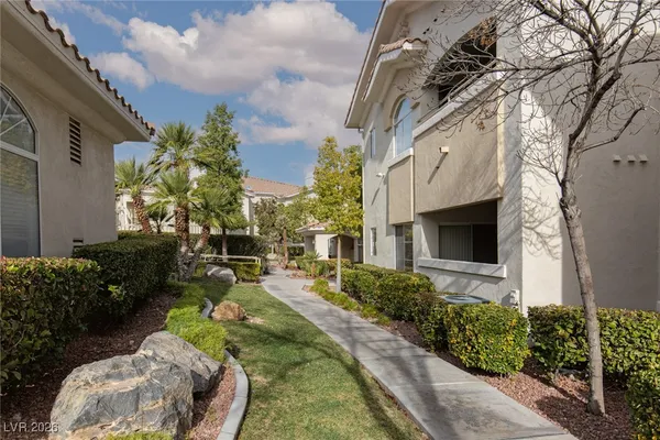 $2,100 | 10109 Jacob Place, Unit 203, Las Vegas, NV 89144