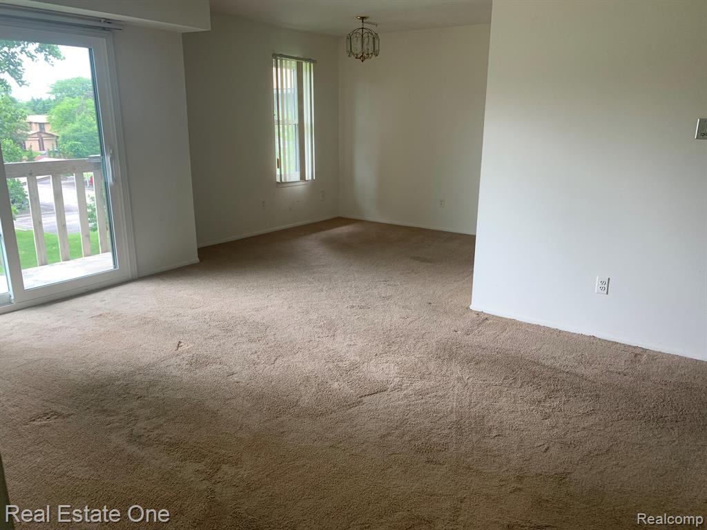 32005 West 12 Mile Road, Unit 73 Farmington Hills, MI 48334 - Photo 14 of 14