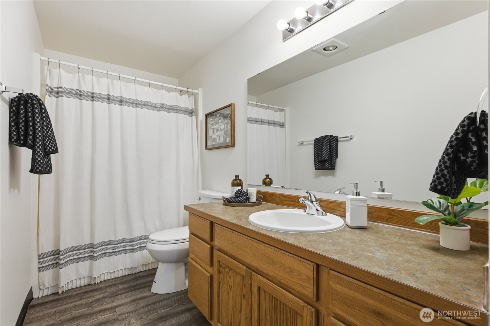 24809 52nd Avenue East Graham, WA 98338 - Photo 16 of 33